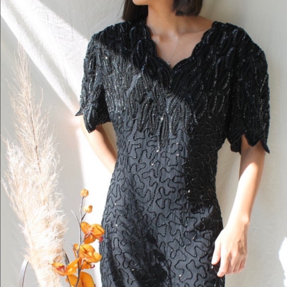 •Vintage Silk Beaded Dress• - Picture 1 of 3